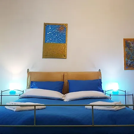 Platamon Couette-café Naples