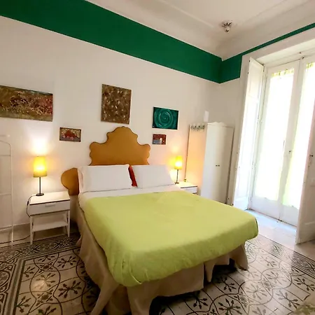 Platamon Couette-café 3*