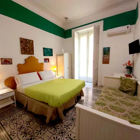 Couette-café Platamon Naples